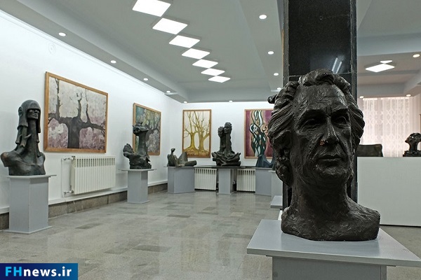 گشتی در خانه یک دندان پزشک هنرمند گشتی در خانه یک دندان پزشک هنرمند